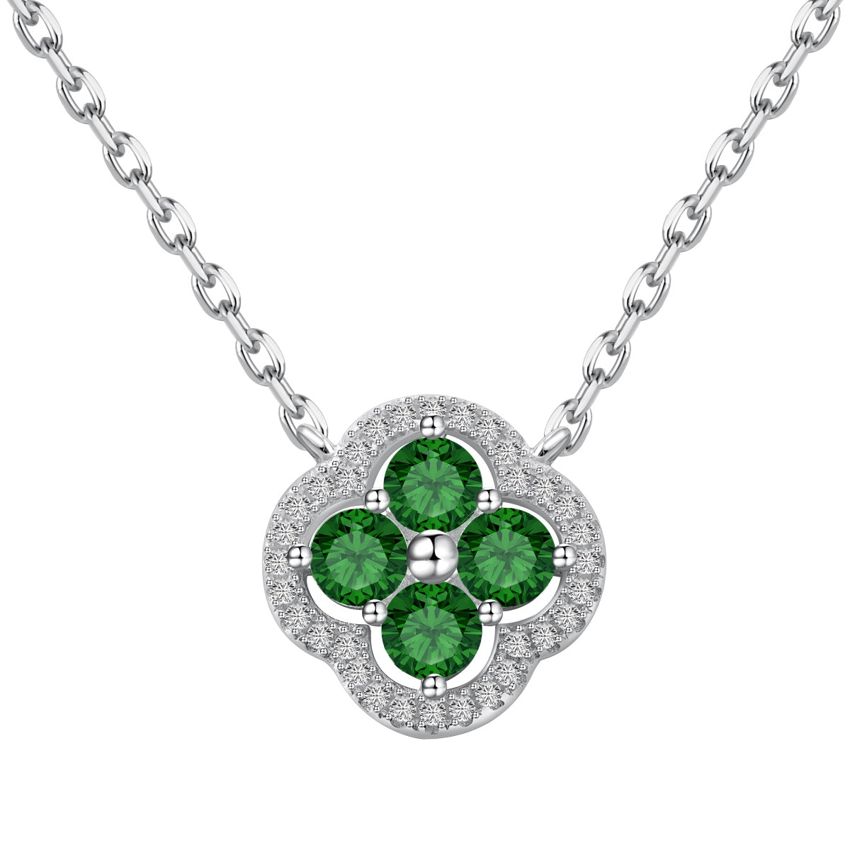 Four-Leaf Clover Zircon Pendant in Silver